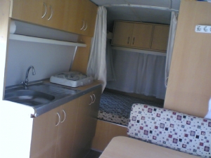 Moto karavan (camper)